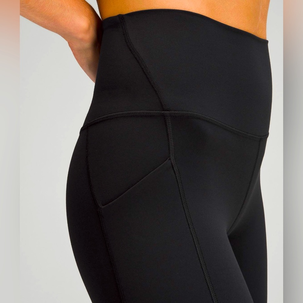 lululemon Align leggings with pockets - black - size 6 - worn 2x - perfect